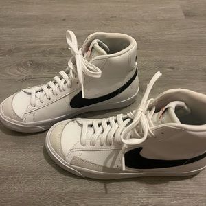 Nike Blazer Mid '77
